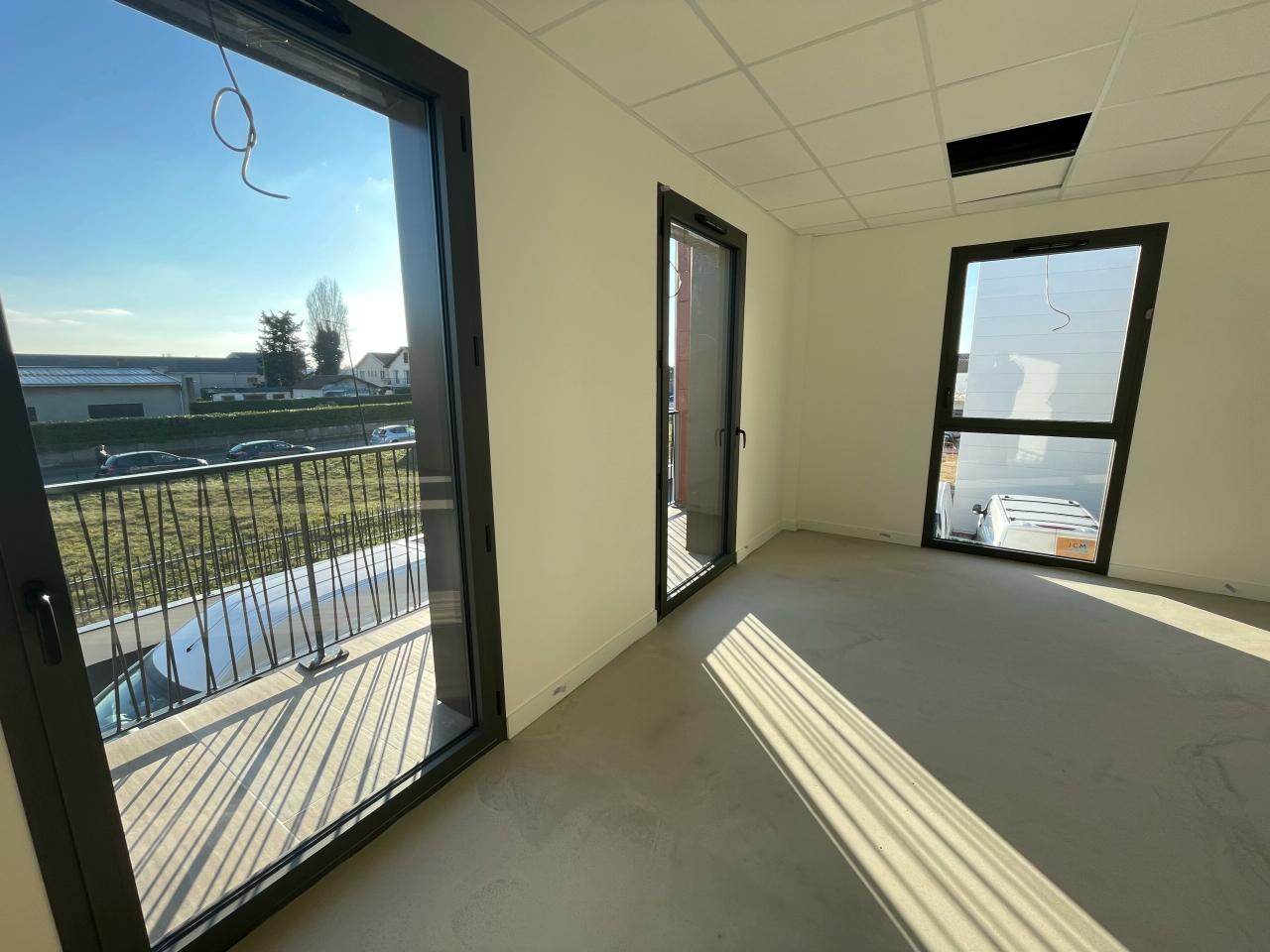 Local d'activité Décines-Charpieu 364m² Location local d'activité Décines-Charpieu Rhône OLACT2528981 4